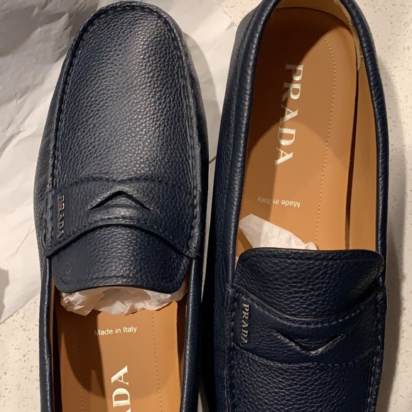 Mens Prada shoes 9.5 (New with box) main image 7